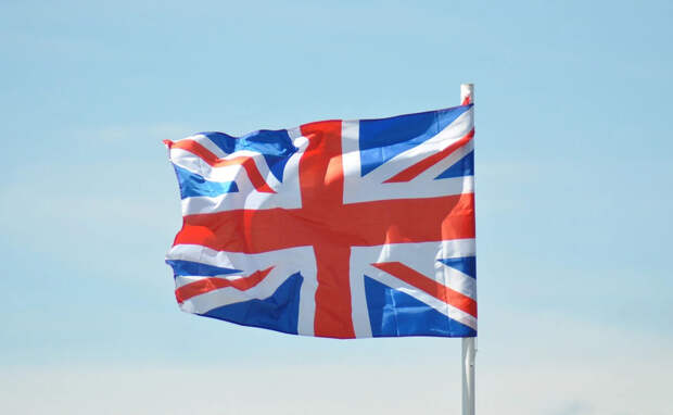 Daily Mail: Фото измученного и пристыженного принца Эндрю после ареста