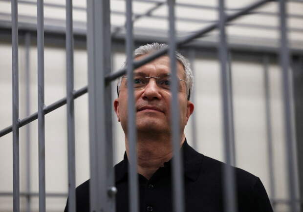 Оценены шансы бывшего замминистра обороны Иванова отправиться на СВО