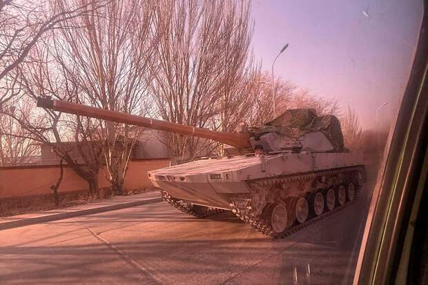 Новейший китайский танк ZTZ 100 впервые сфотографировали без модульной защиты