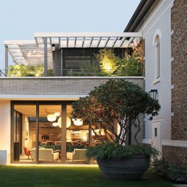 creative-use-large-pots-and-containers-in-garden18-1