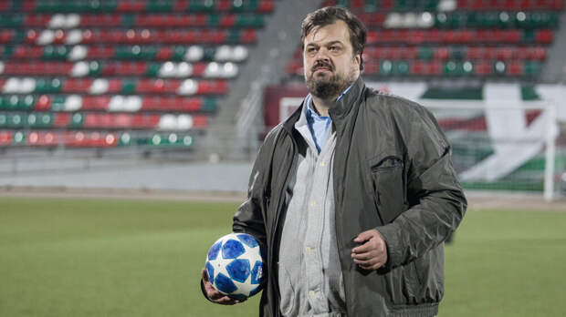 «Масштаб неординарности личности»: Вышла посмертная книга Василия Уткина