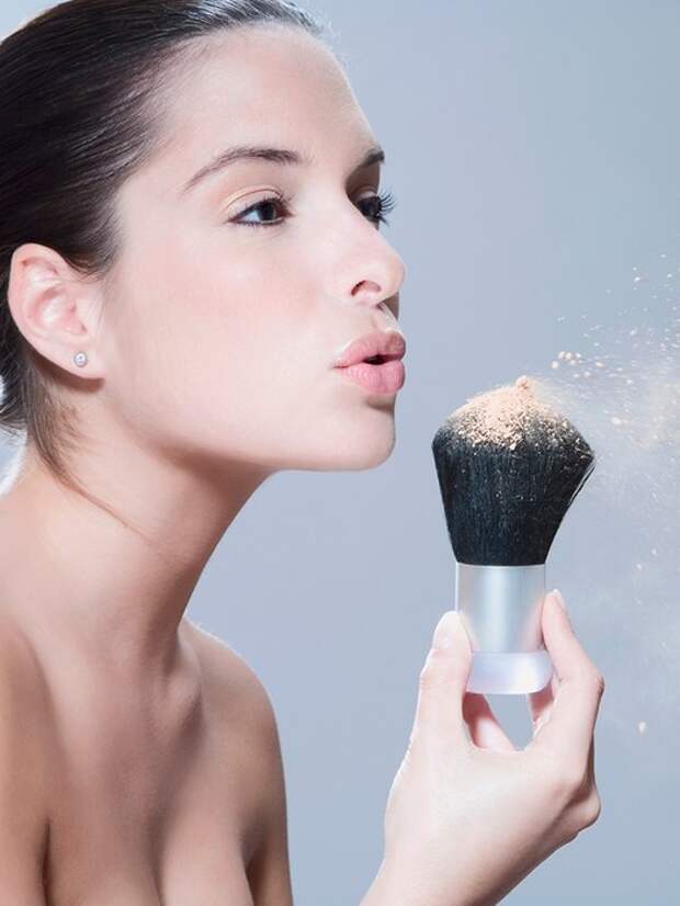 10 приемов макияжа, которые сделают тебя значительно моложе