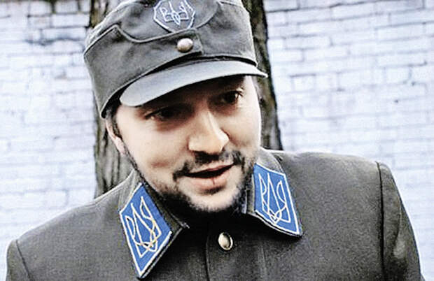 Кум Петра Порошенко Юрий Стець на праздники переодевается в форму бандеровца.