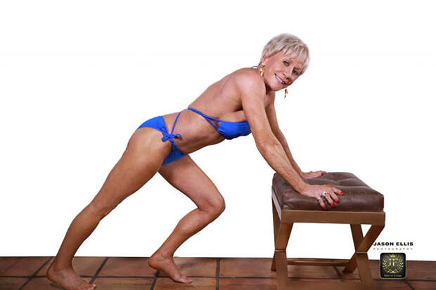 75-летняя Айрис Дэвис - настоящая звезда бодибилдинга