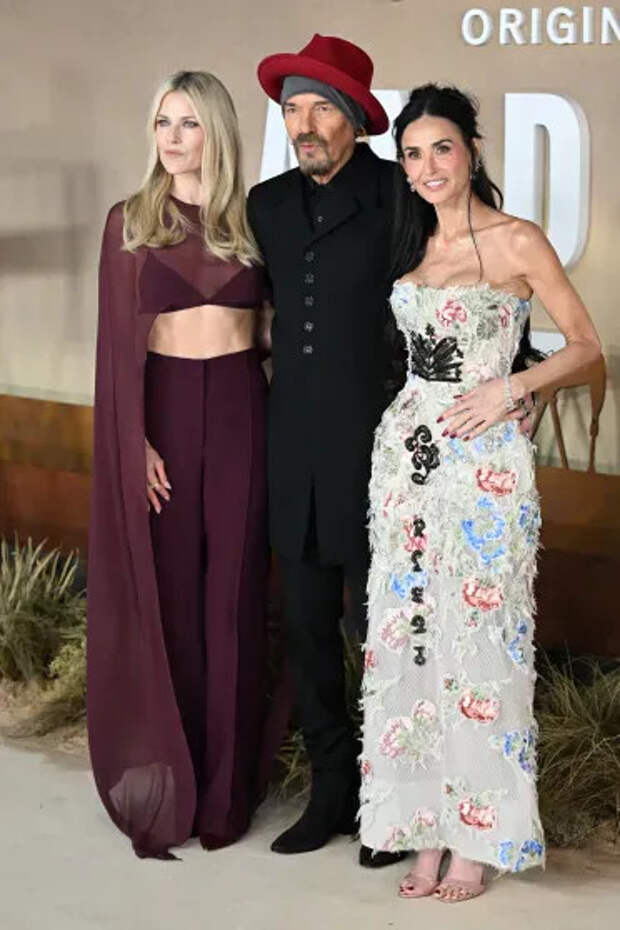 Эли Лартер, Билли Боб Торнтон и Деми Мур