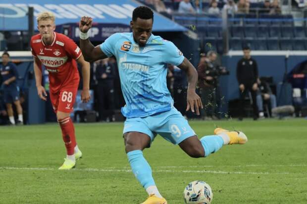 Джон Дуран пробежал меньше голкипера Латышонка в полуфинале Кубка России