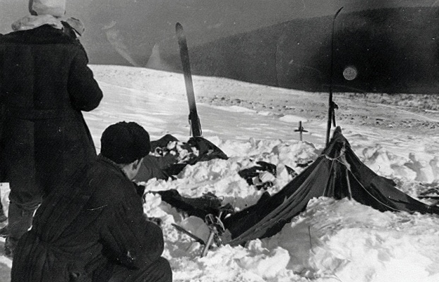 Вид на найденную палатку группы Дятлова. 26 или 28 февраля 1959 года