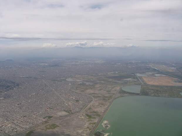 Ссылка на карту: http://maps.google.com/?ll=19.46489,-98.97877&z=12&t=h