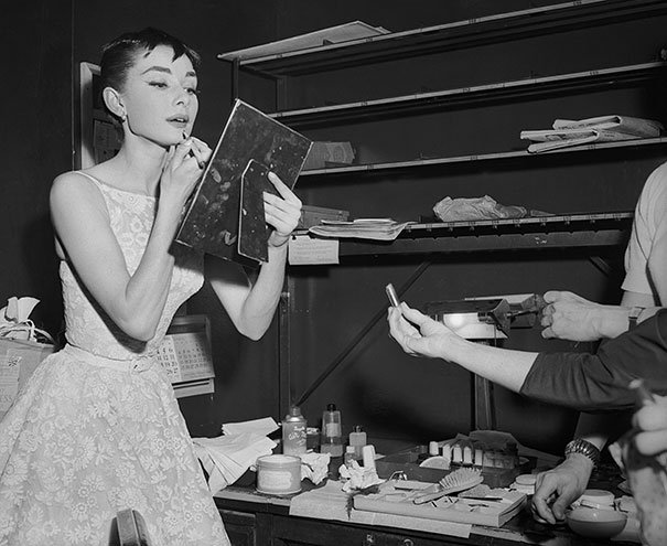 редкие исторические фотографии одри хепберн (3)