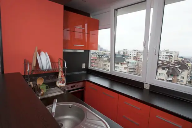 Размещение кухни на лоджии: как увеличить пространство в квартире