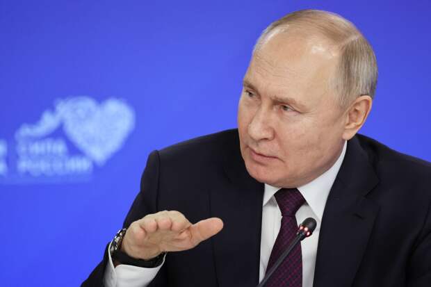 Путин поручил обеспечить рост доходов населения и уровня пенсионного обеспечения
