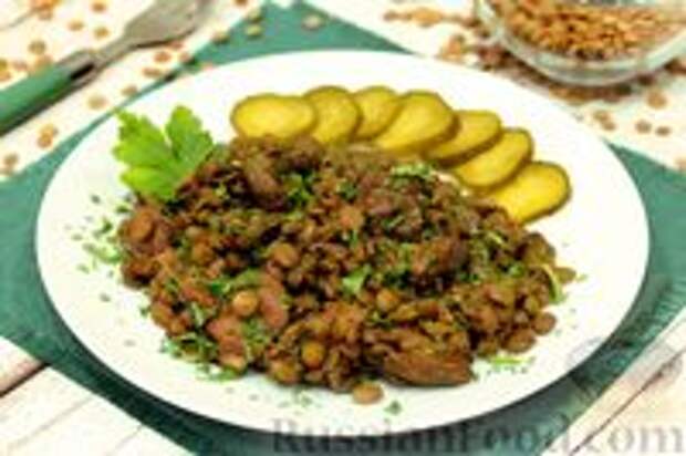 Фото к рецепту: Чечевица с куриной печенью