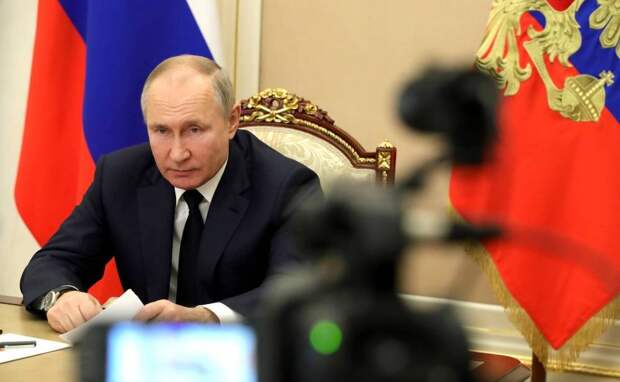 Путин надеется, что спевшая для него школьница поступит в Гнесинку