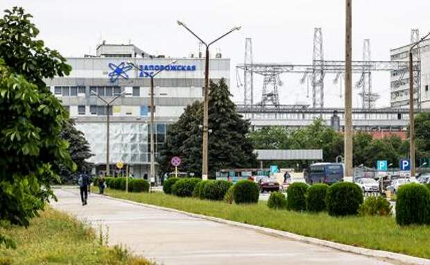 На фото: вид на территорию Запорожской атомной электростанции (АЭС).