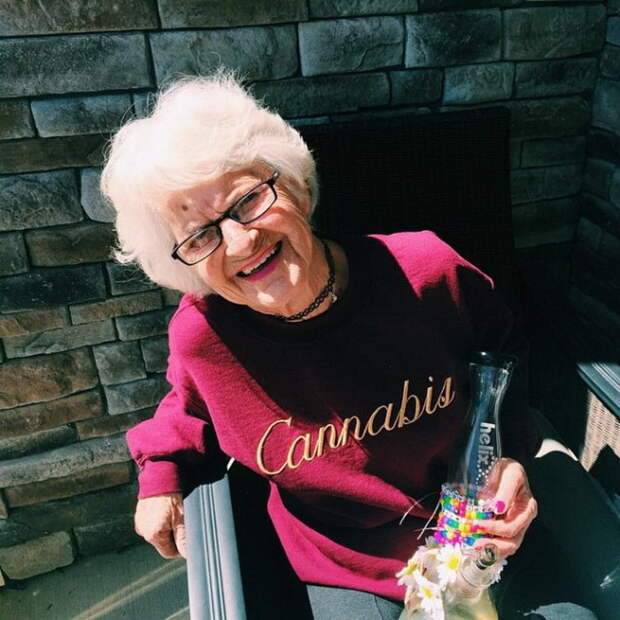 86-летняя бабуля Baddie Winkle и ее офигеннный Instagram