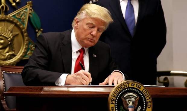 Трамп всё-таки вводит пошлин для Европы Трамп всё-таки вводит пошлин для Европы