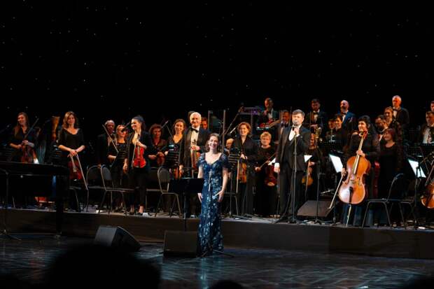 Концерт-ностальгия "Нежность": Майя Кристалинская незримо была с нами