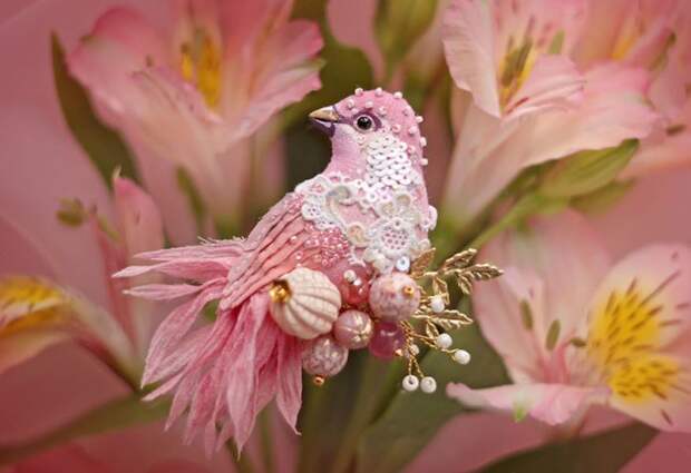 Райские птицы Юлии Гориной никого не оставят равнодушными.Потрясающая красота! )
