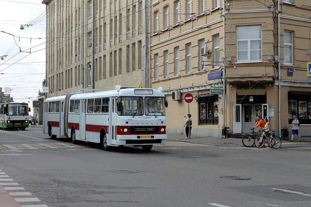 Ретропарад автобусов в Москве Москве, автобусы, общественный траспорт, парад, ретро автомобили