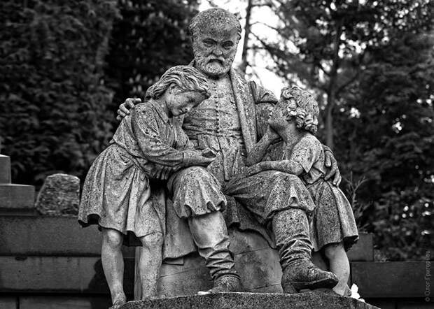 Лычаковское кладбище во Львове 