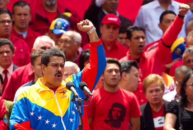 Мадуро на митинге своих сторонников