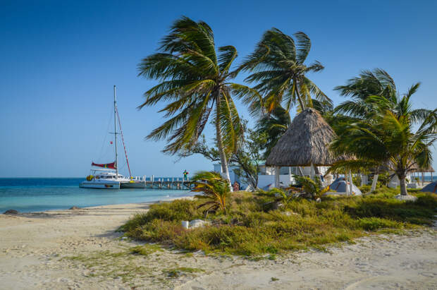 Rendezvous Caye Belize