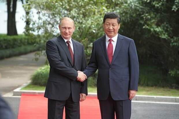 С Председателем КНР Си Цзиньпином.