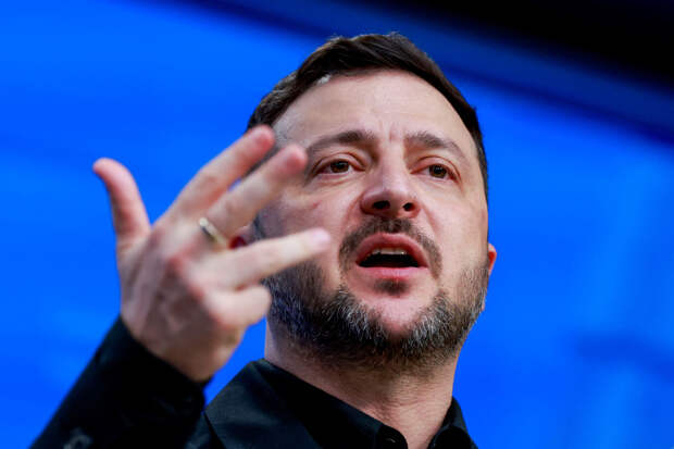 На Украине прокомментировали подготовку Зеленского к выборам фразой «идет на ощупь»