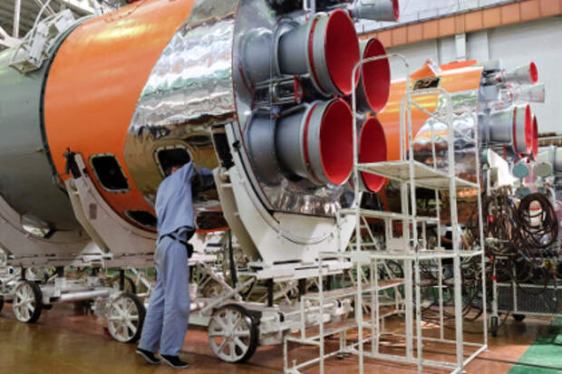 Сборка ракет-носителей типа «Союз-2»