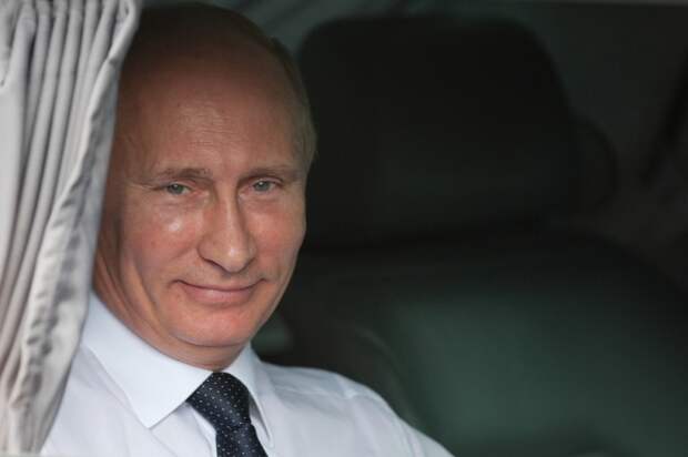 Правнучка Хрущева: в США Путина ненавидят, но восхищаются им Правнучка Хрущева: в США Путина ненавидят, но восхищаются им