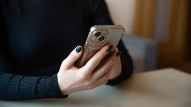 Приложения для знакомств предложили включить в "белые списки"