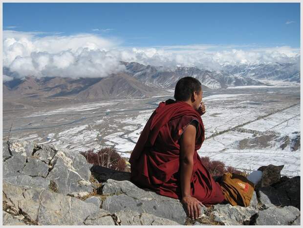 http://factblog.ru/images/2013-12-03/o-zhizni-tibetskih-monahov_2.jpg