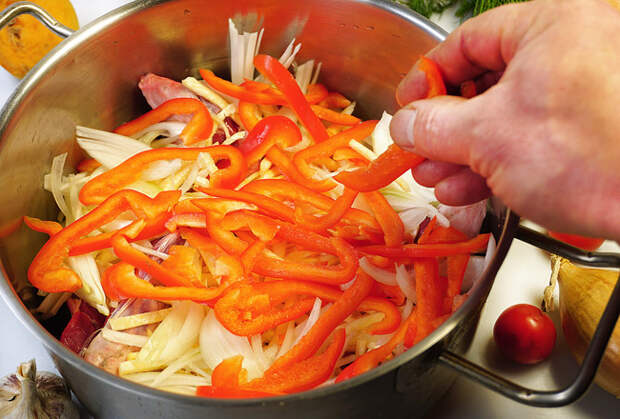 кислые щи с репой от www.dunduk-culinar.ru