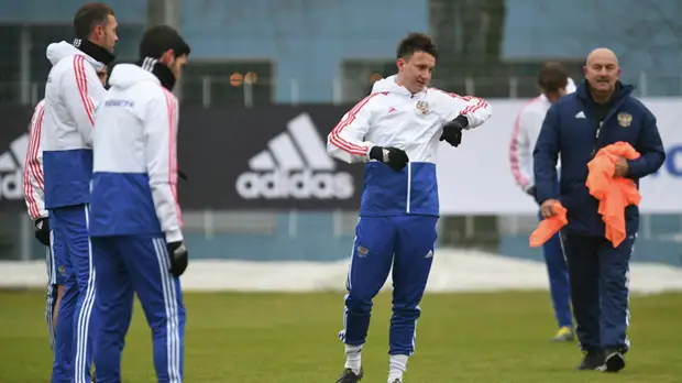 Черчесов заявил, что доволен состоянием сборной России по футболу перед матчем с Бельгией