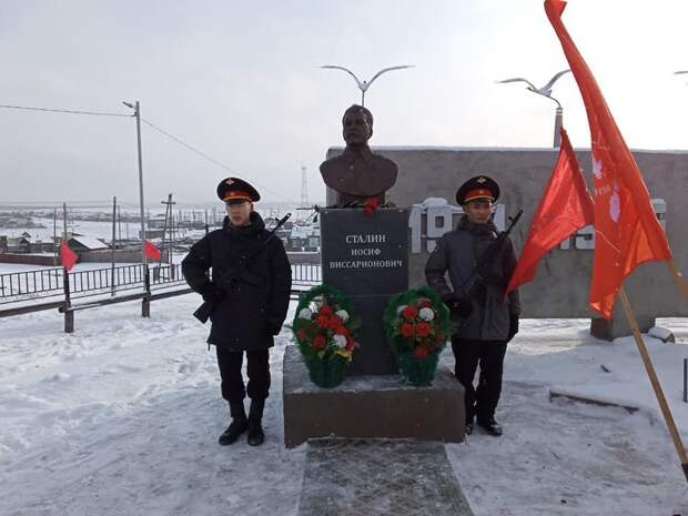В Якутии установлен седьмой памятник Сталину В Якутии установлен седьмой памятник Сталину