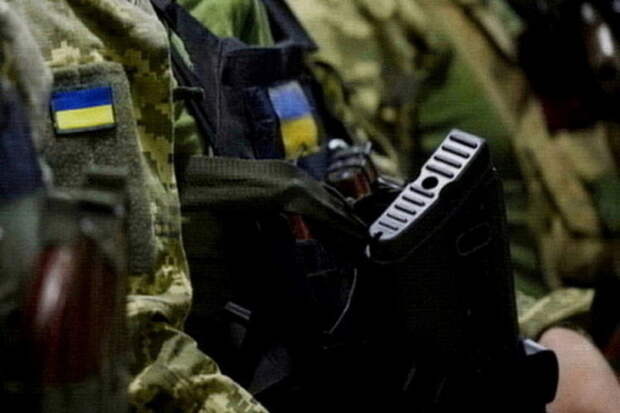 Иностранные наемники бросают документы и деньги при отступлении