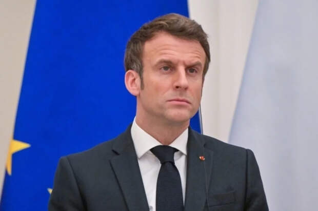 Крах Макрона: главному французу светит отставка, тюрьма и скандал жены