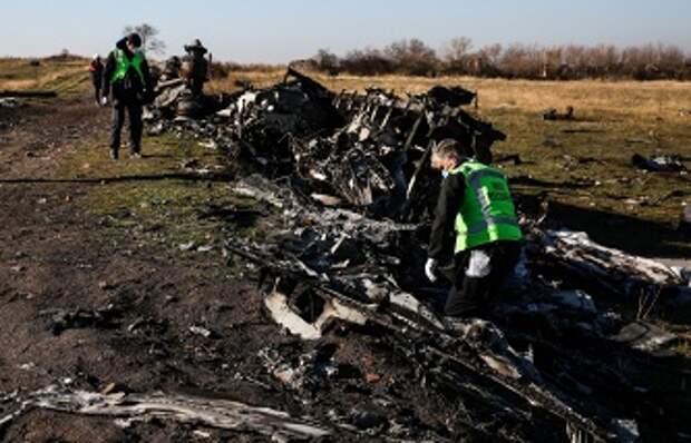 На месте крушения  Boeing в Донецкой области, 6 ноября 2014  года