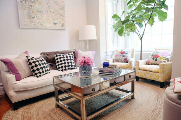 traditional-family-room