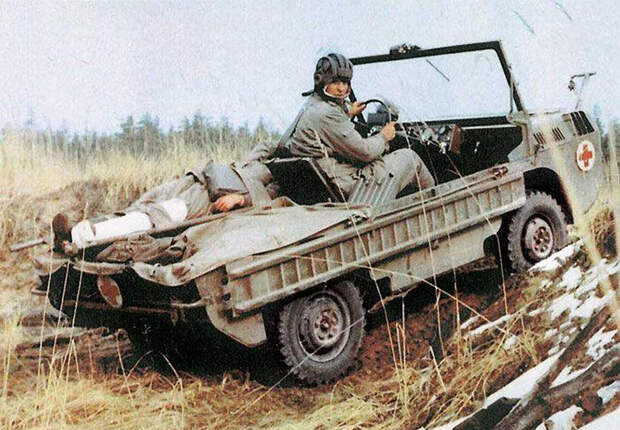 В начале 1950-х в период Корейской войны Луцкий автомобилестроительный завод по заказу Минобороны разработал транспортер переднего края — ТПК. Это была моторизированная тележка повышенной проходимости не более полуметра в высоту, с полным приводом и лебедкой, которую предполагалось выбрасывать с парашютом с самолета. Но, пожалуй, главной особенностью была его способность передвигаться по воде.