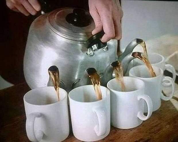 Оригинальные чайники для людей с юмором