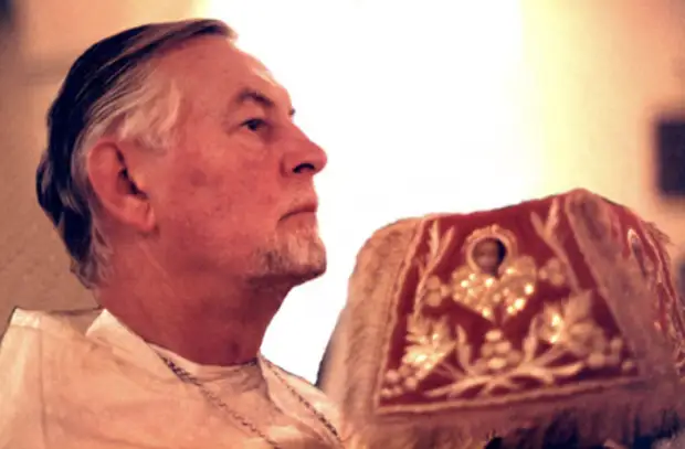 «Сохранит свой уклад»: каково значение воссоединения Архиепископии западноевропейских приходов с РПЦ