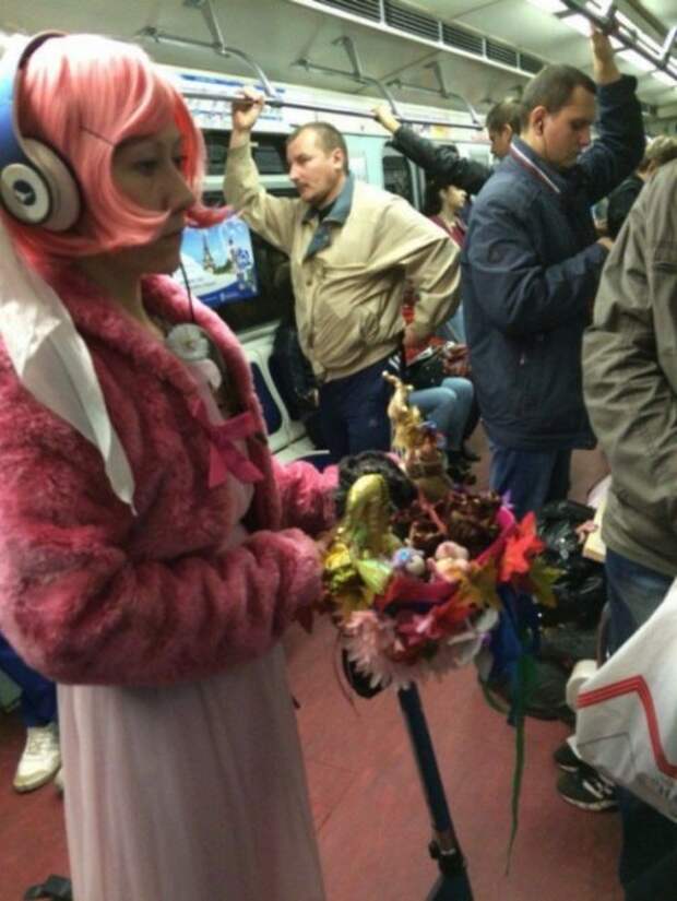 Модники и модницы московского метро (30 фото)