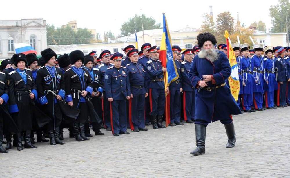 Какое казачье войско. Украинская казачье войско Запорожское, казачье войско.. Казачья дружина Пятигорск. Казак Донского казачьего войска. Атаман Донского казачьего войска.