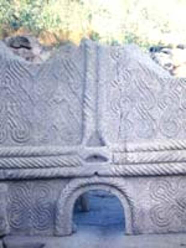 Ведические символы в Педра Формоза (Pedra Formosa), Португалия, 9 в. до н.э.