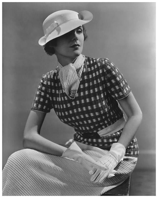 Vogue – January 1935 Photo Lusha Nelson.jpg Vogue – January 1935 Photo Lusha Nelson.jpg