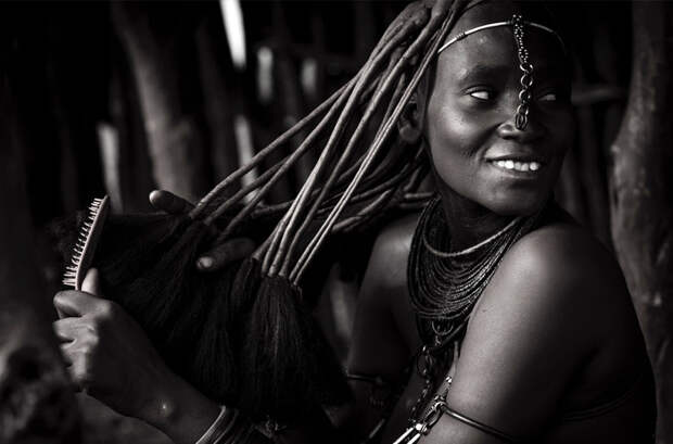 Жизнь намибийских племен в фотографиях Эрика Лафорга