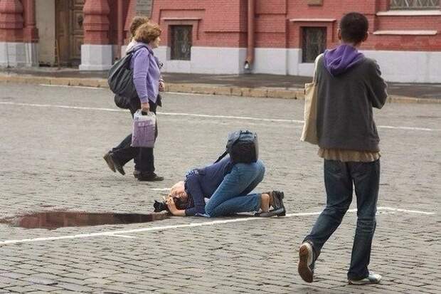 Для тех, кто думает, что работать фотографом - легко. Для тех, кто думает, что работать фотографом - легко.