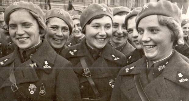 Выставка «Миг истории в объективе. 1930—1960 гг.»