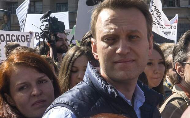 Почему Навальный жив, а не мертв? Почему Навальный жив, а не мертв?